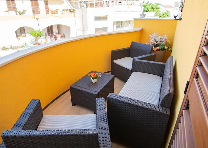 Chiardiluna Konukevi Castro (Lecce)